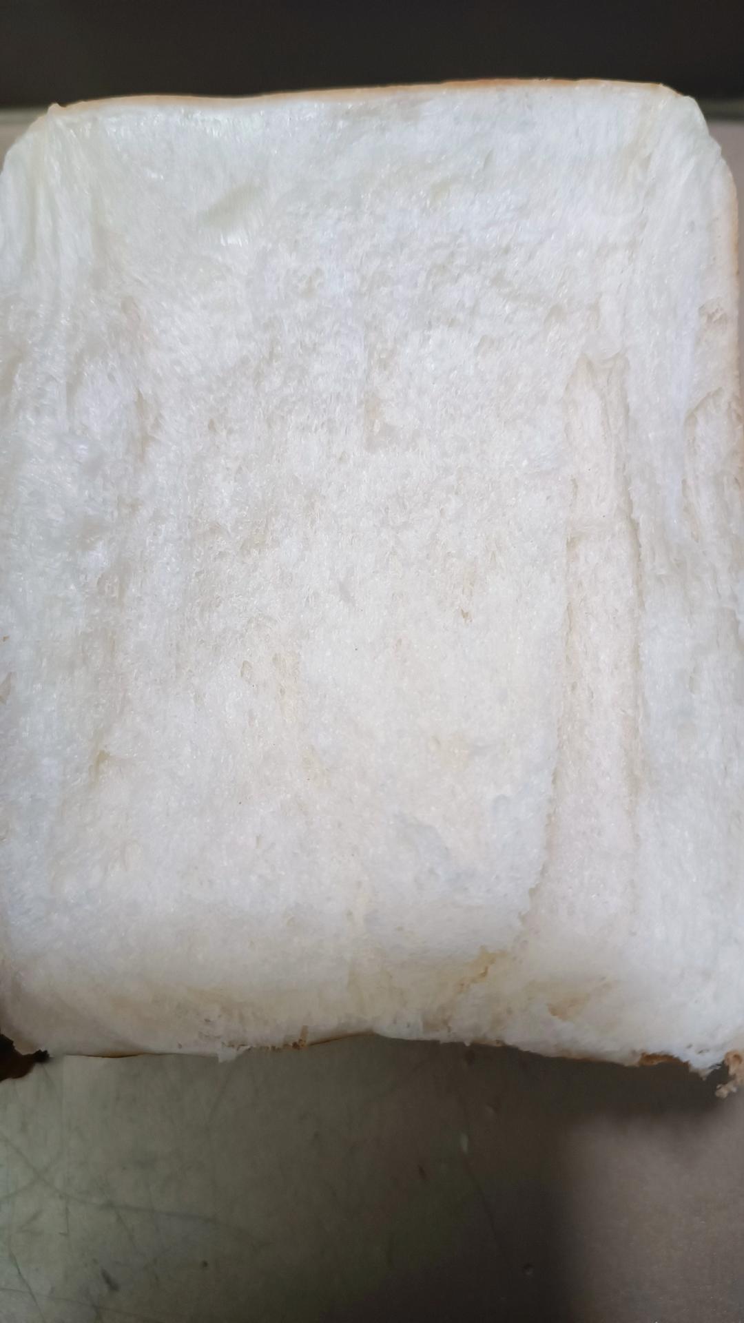 软到拿不起来的生吐司