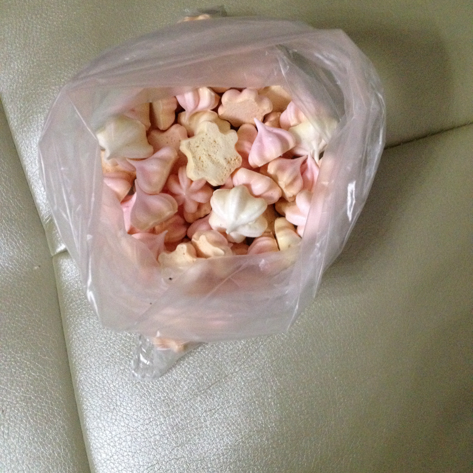 蛋白霜糖