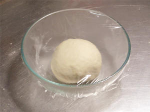 鲜奶红豆包的做法 步骤1