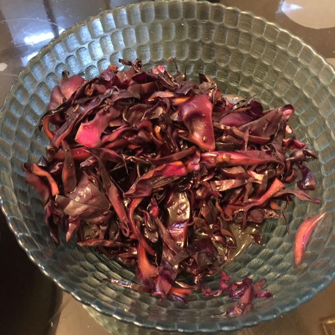 脆而清淡的素食凉拌紫包菜