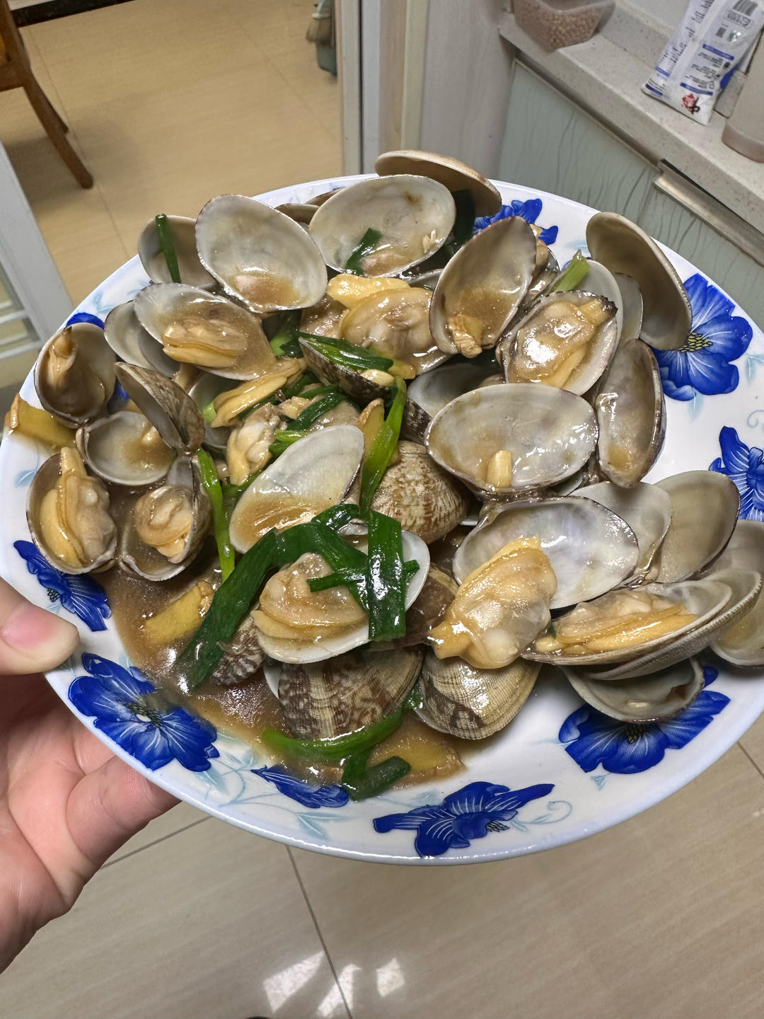 5分钟快手菜❗️秒杀路边摊爆炒花甲～好吃到爆