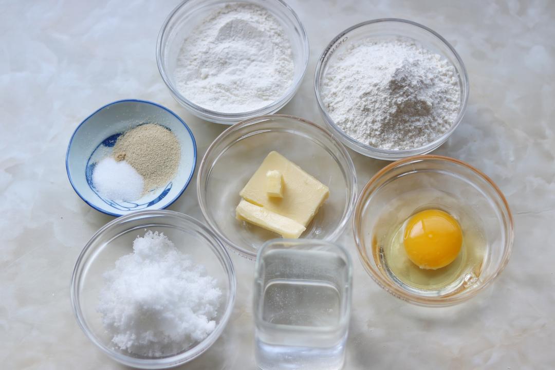 纯奶手撕吐司的做法 步骤1