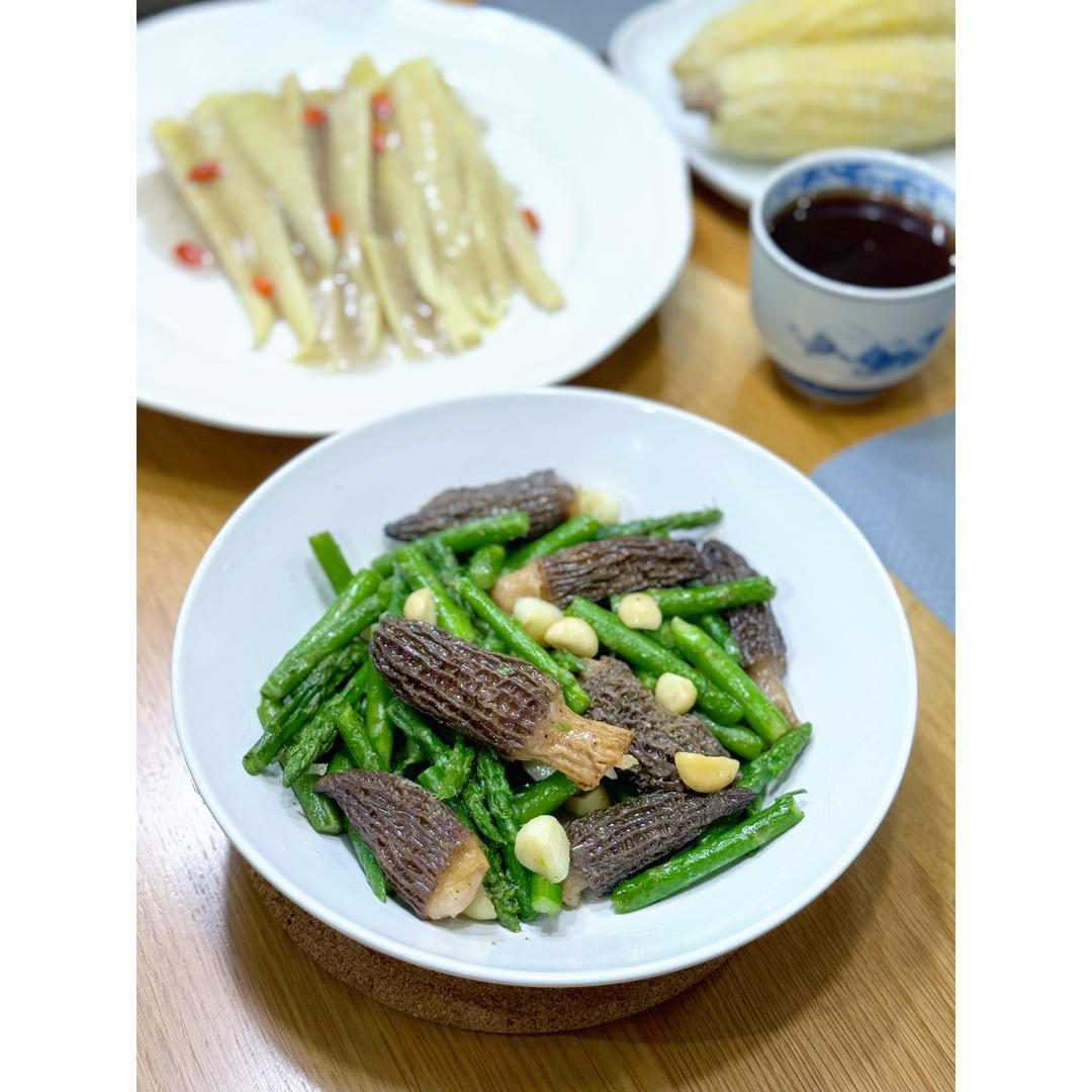 羊肚菌酿虾滑