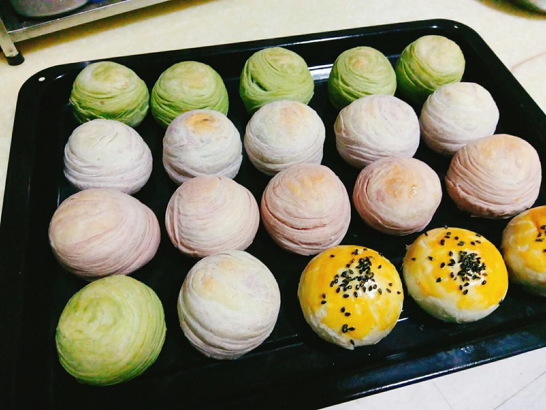 蛋黄酥~紫薯、抹茶、原味~花好月圆，中秋快乐~内附一次做六色蛋黄酥方法~