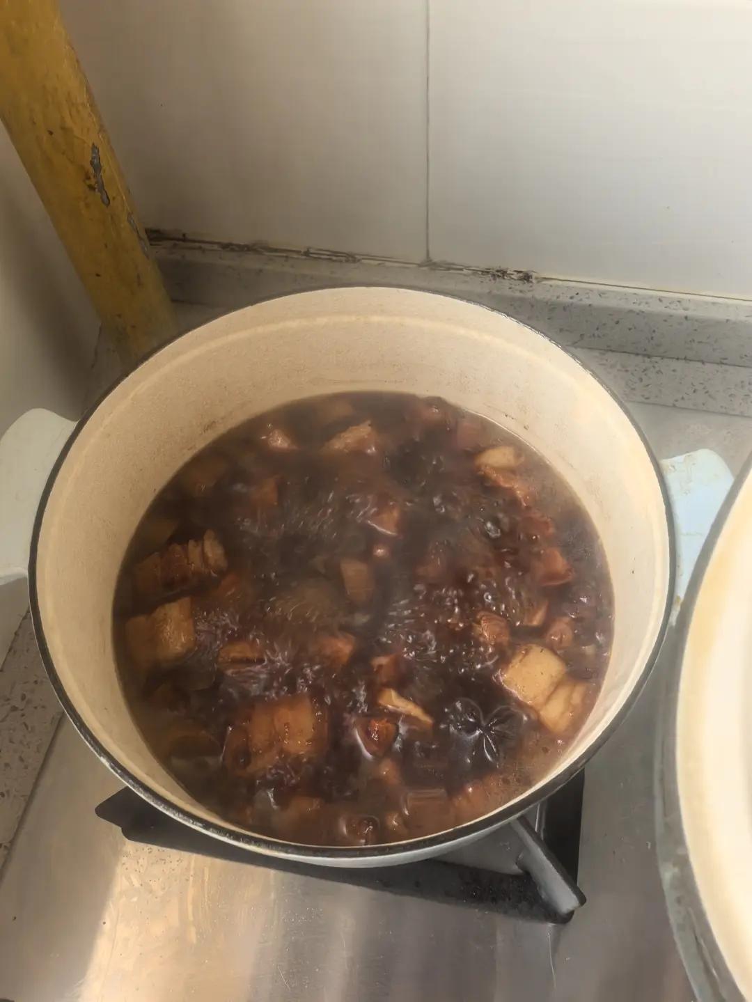 家常版的红烧肉（一点都不腻，软，糯)