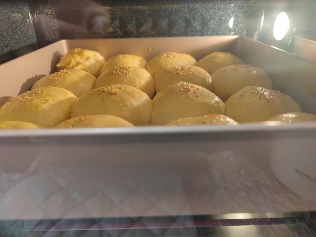 椰蓉奶香小餐包