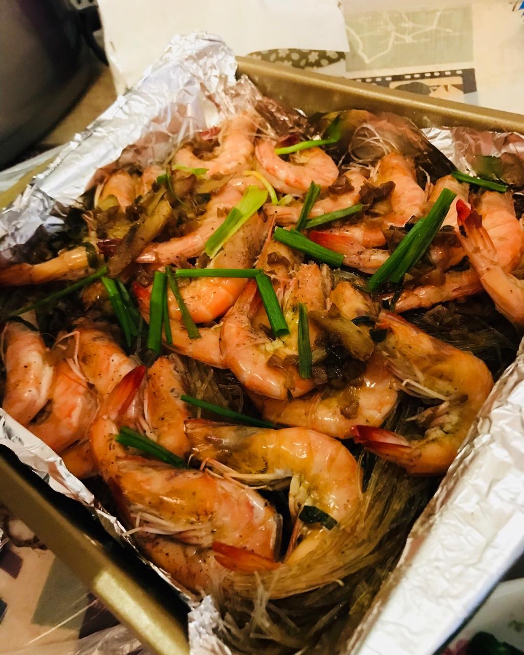 虾最美味的吃法必须是这个——蒜蓉蒸虾（多动图，孔瑶的食谱）
