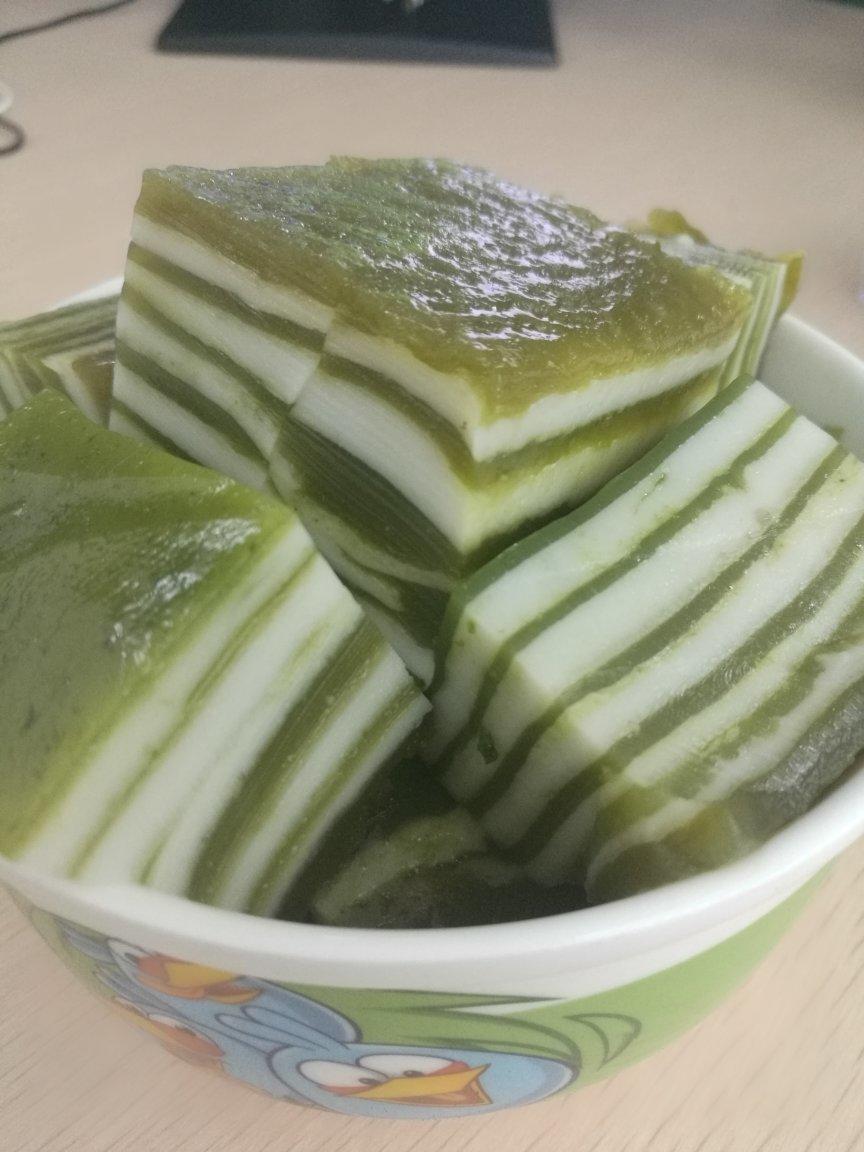 斑斓椰汁马蹄千层糕