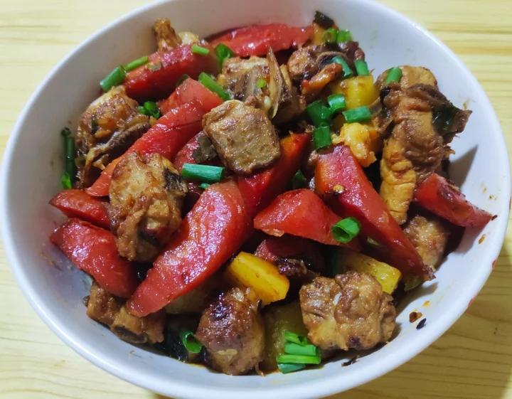 胡萝卜烧排骨