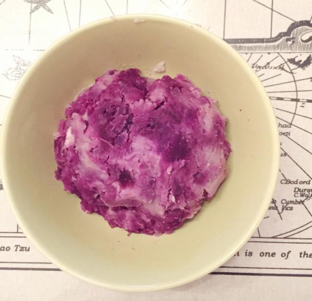 星空芋头紫薯泥的做法