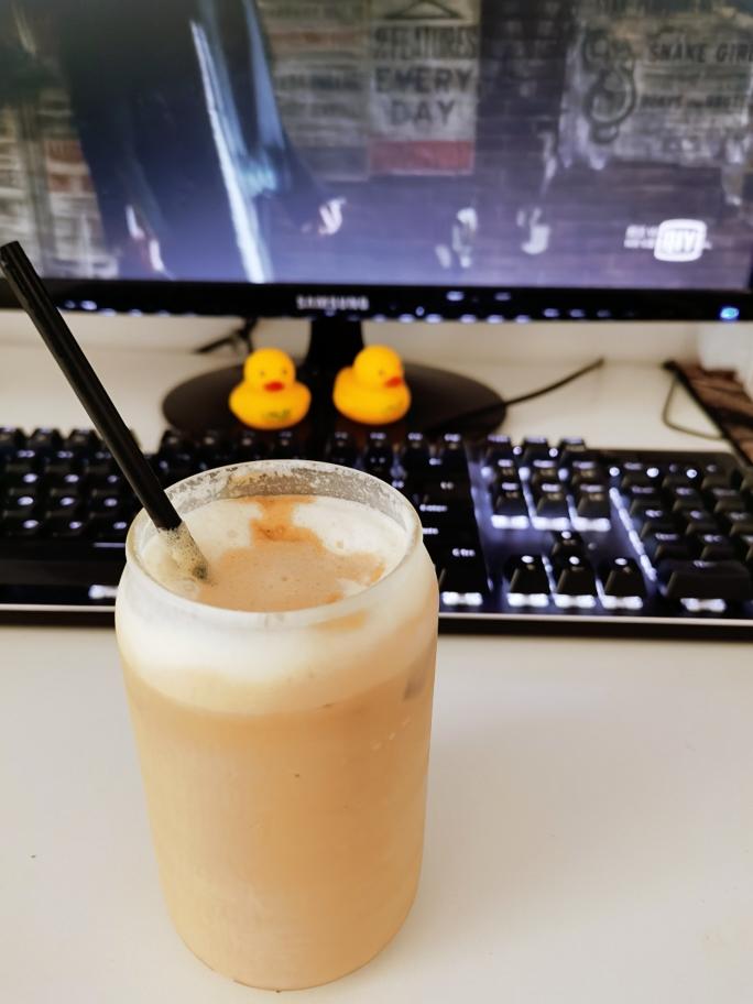 冰黄油拿铁