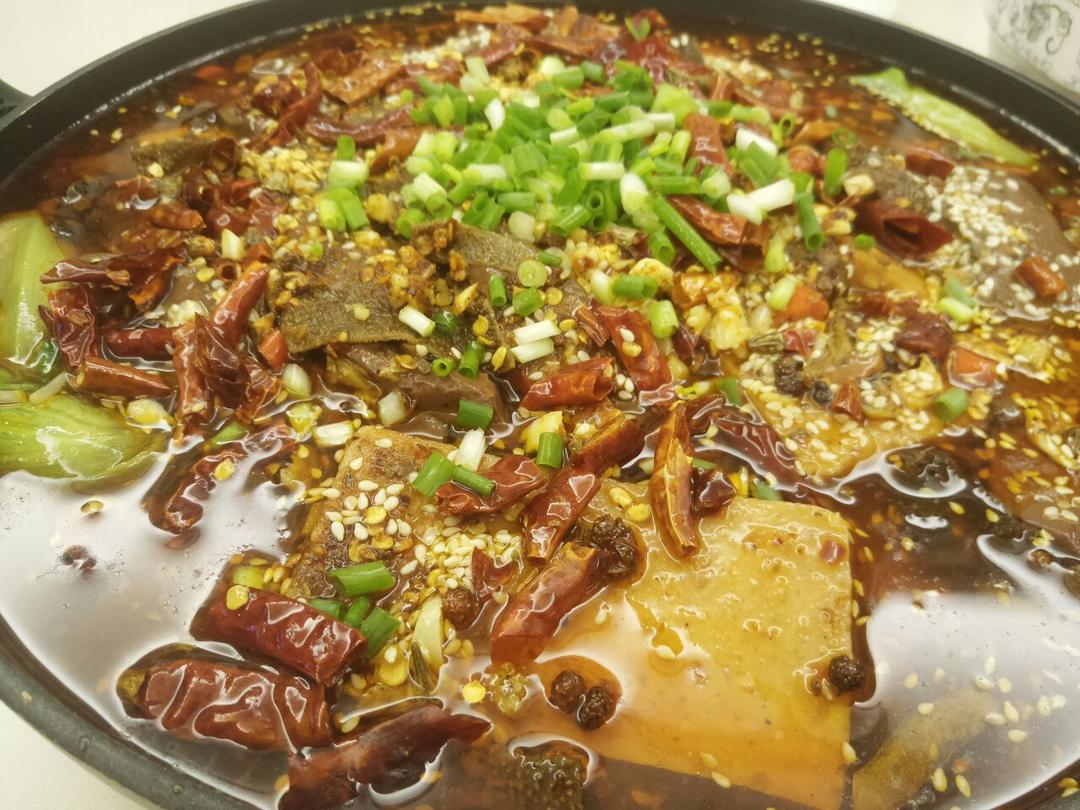 厨师长教你：“毛血旺”的家常做法，味道很棒先收藏起来