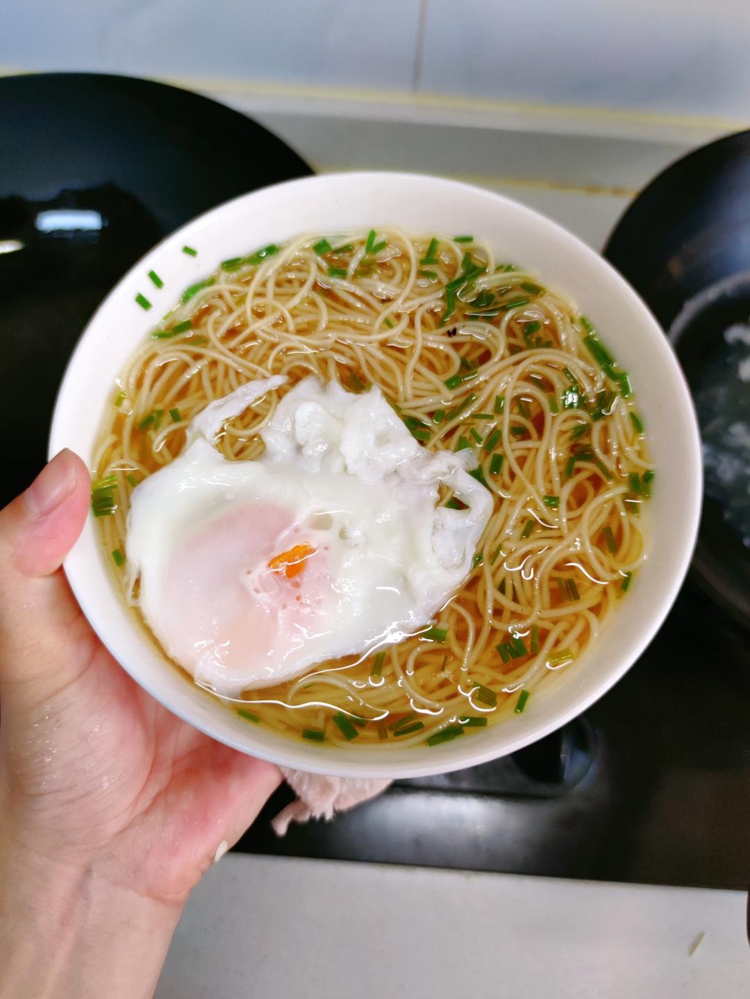 一碗热汤面