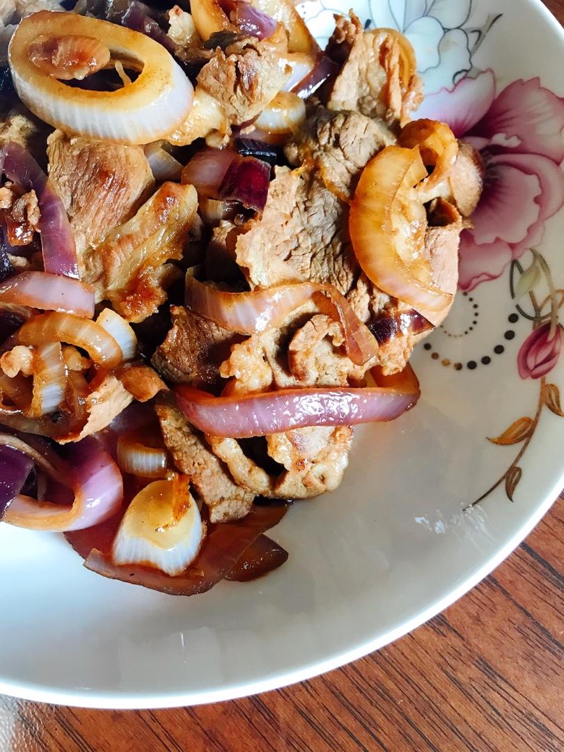 洋葱孜然羊肉片