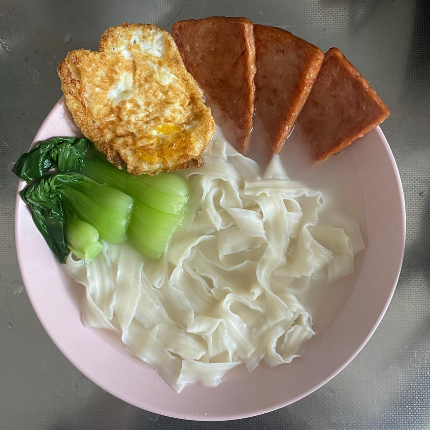 港式餐蛋面