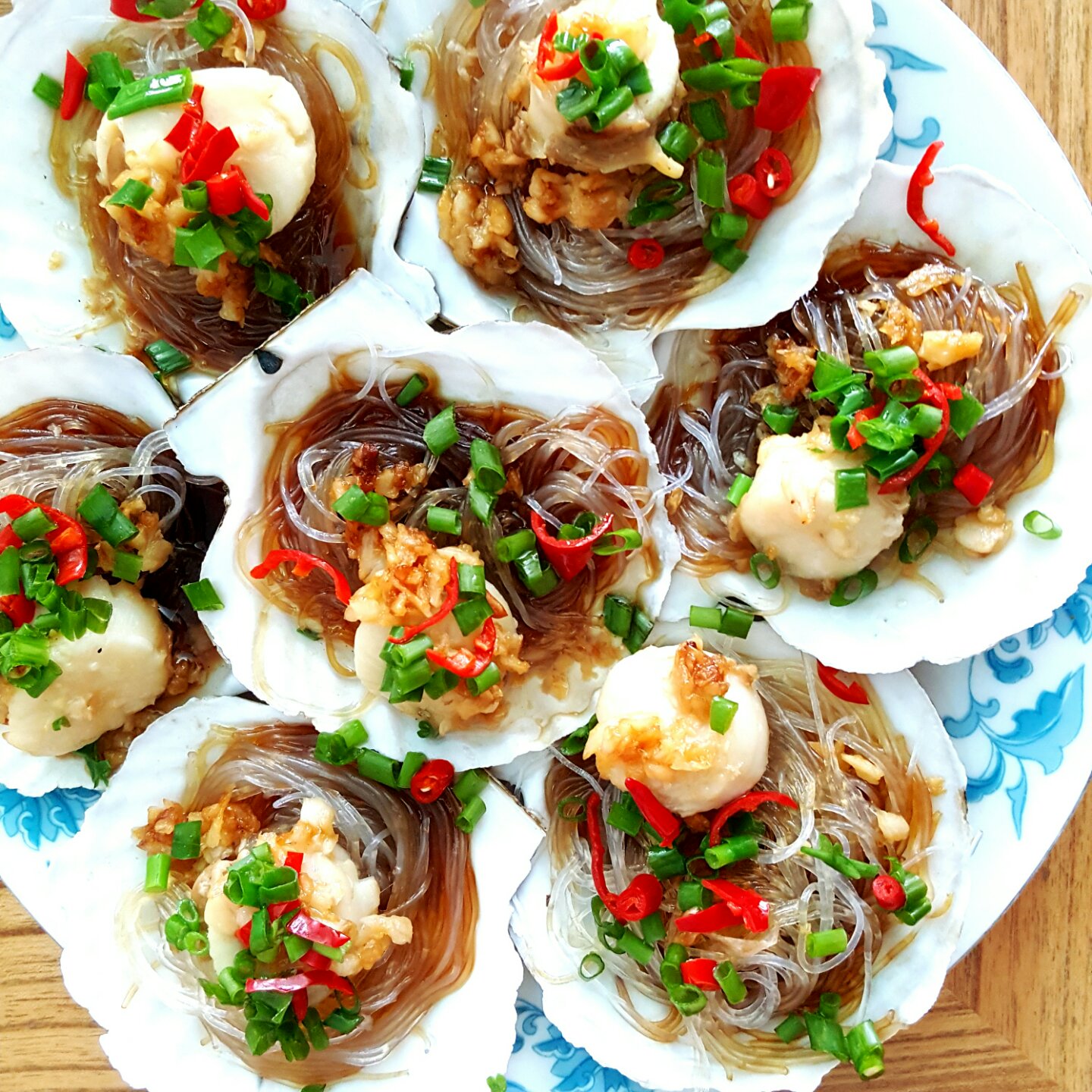 蒜蓉粉丝蒸扇贝