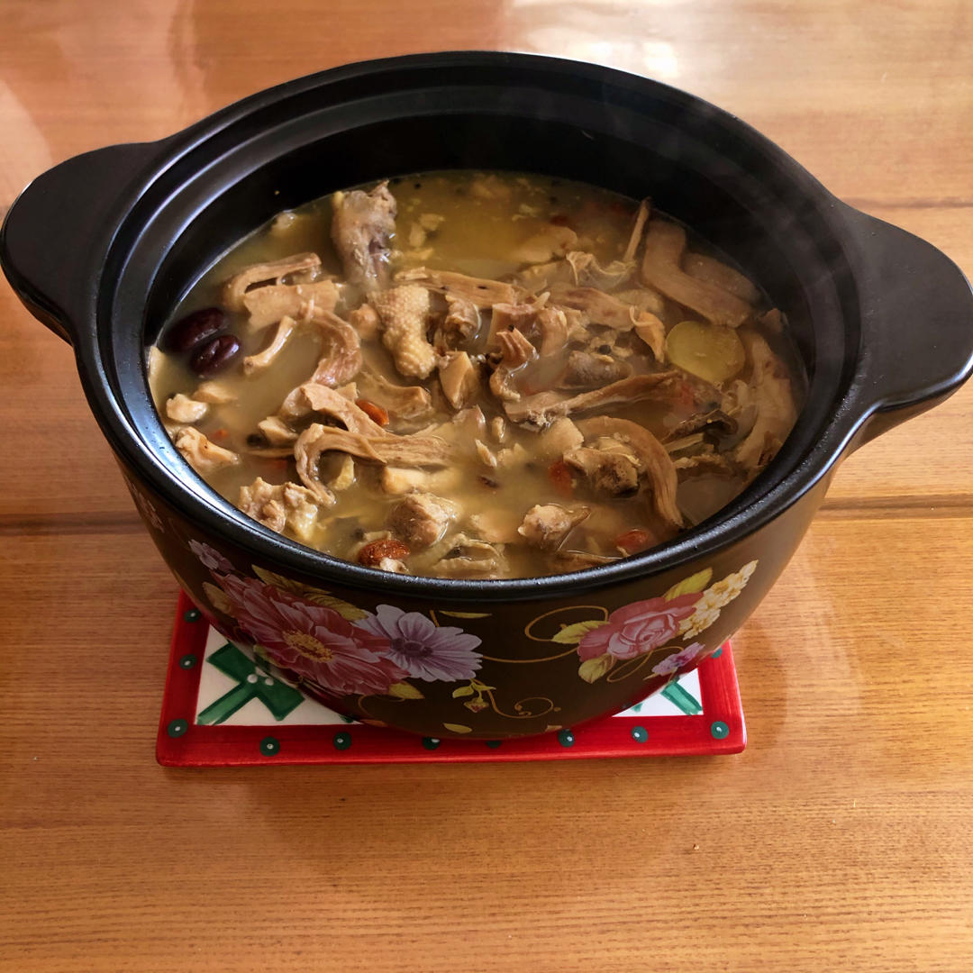 野生松茸炖鸡汤