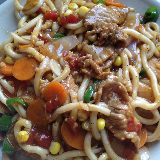 黑椒猪肉炒乌冬面