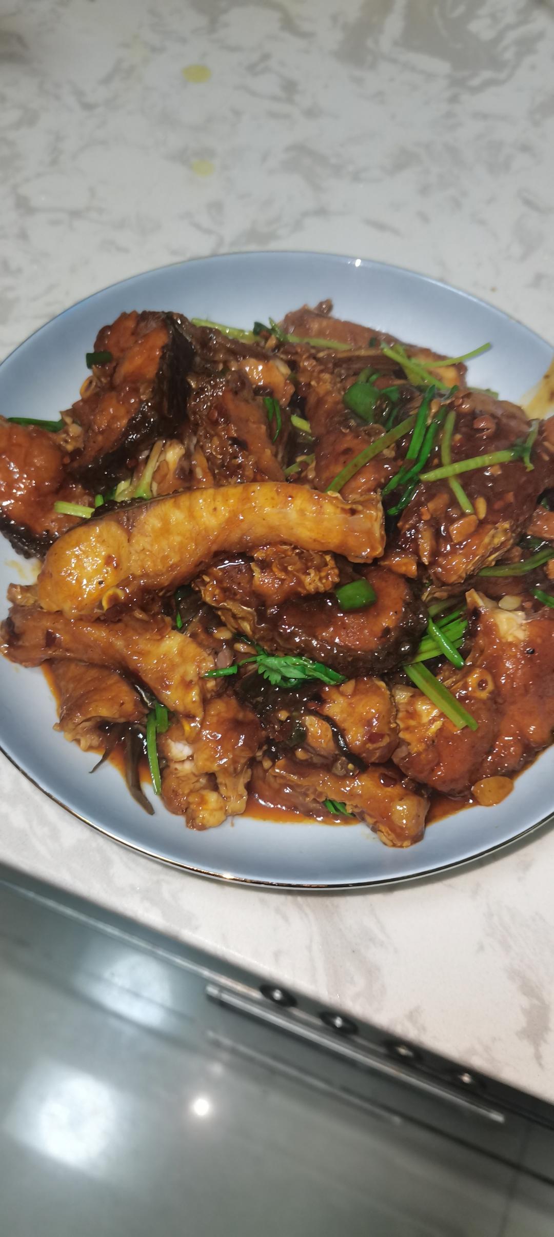 朋友建议我开个小馆子😅😅香辣鱼块太香了🔥