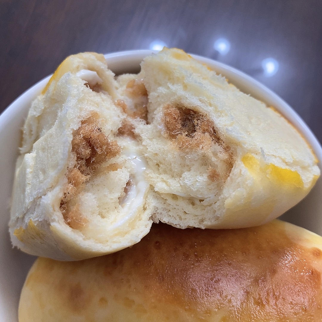 超好吃的肉松面包
