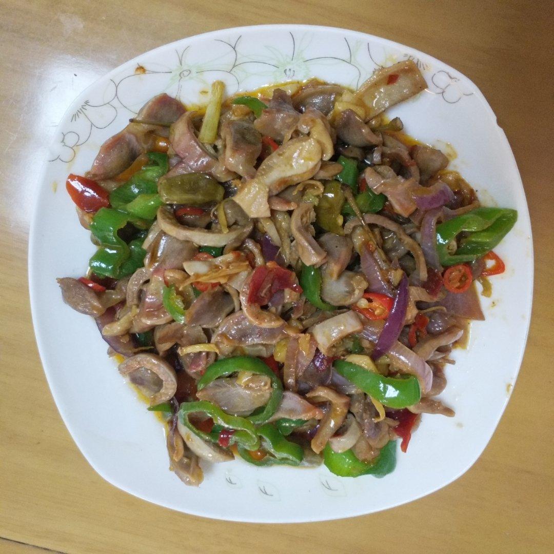 爆炒鸡胗