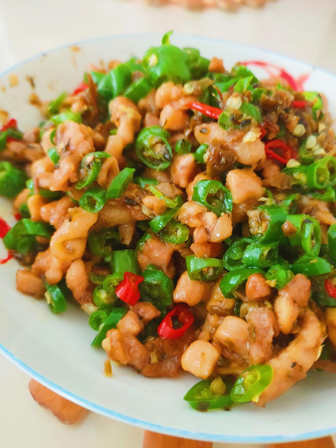 酒店金牌下饭菜，青椒鸡米的做法