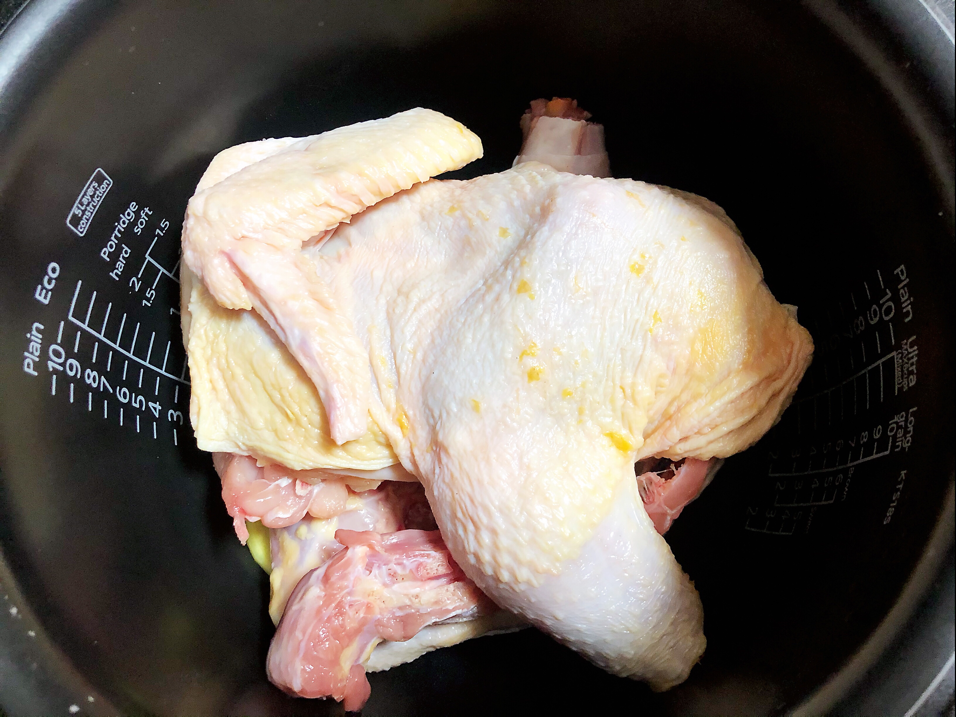 超容易电饭煲盐焗鸡的做法 步骤4