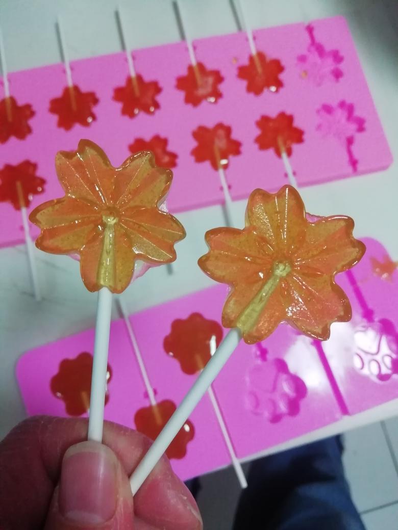 酸酸甜甜柠檬雪梨棒棒糖