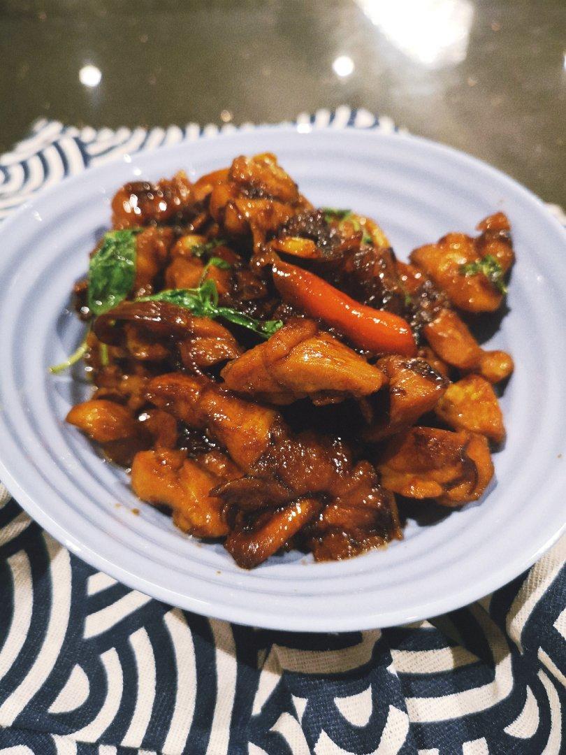台式三杯鸡（台湾阿基师正宗版）