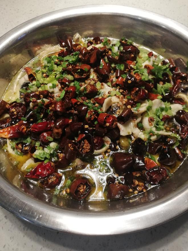 酸菜沸腾乌鱼片的做法