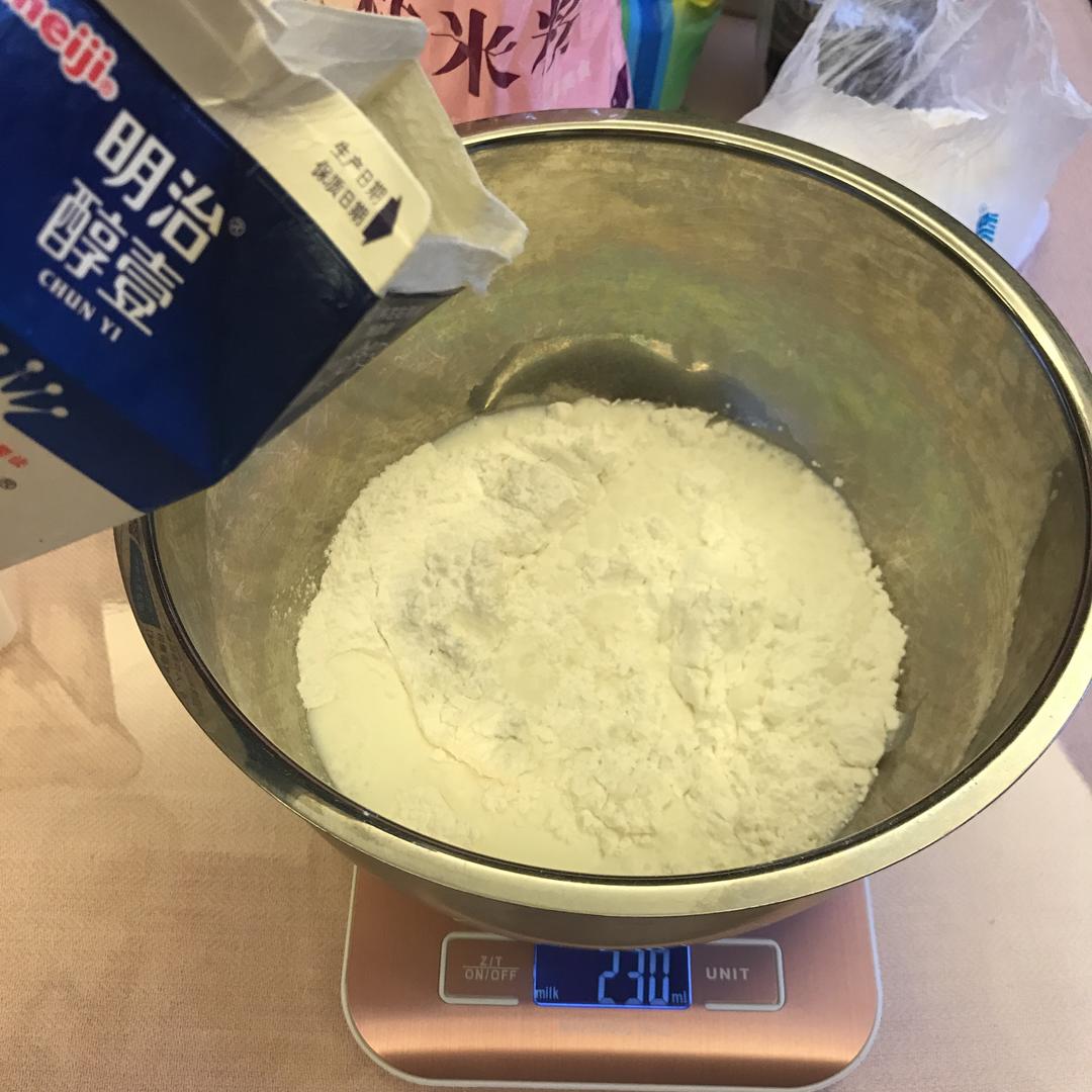 纯奶手撕吐司的做法 步骤1