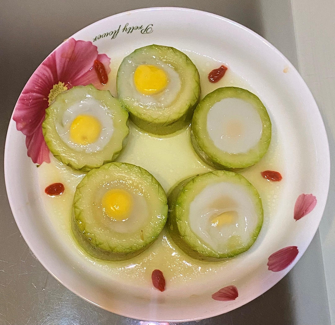 鸽子蛋煮多久变透明