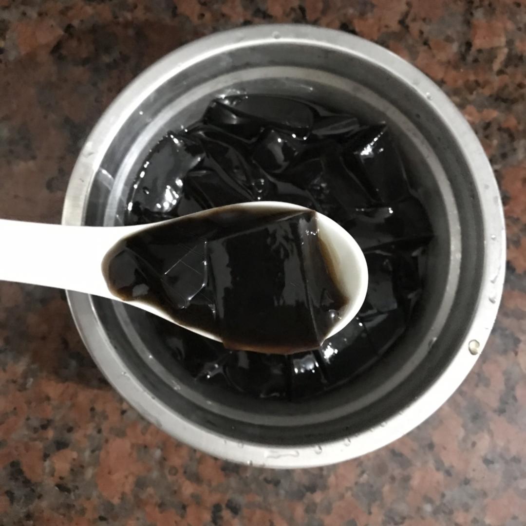烧仙草 | 黑凉粉 | 龟苓膏