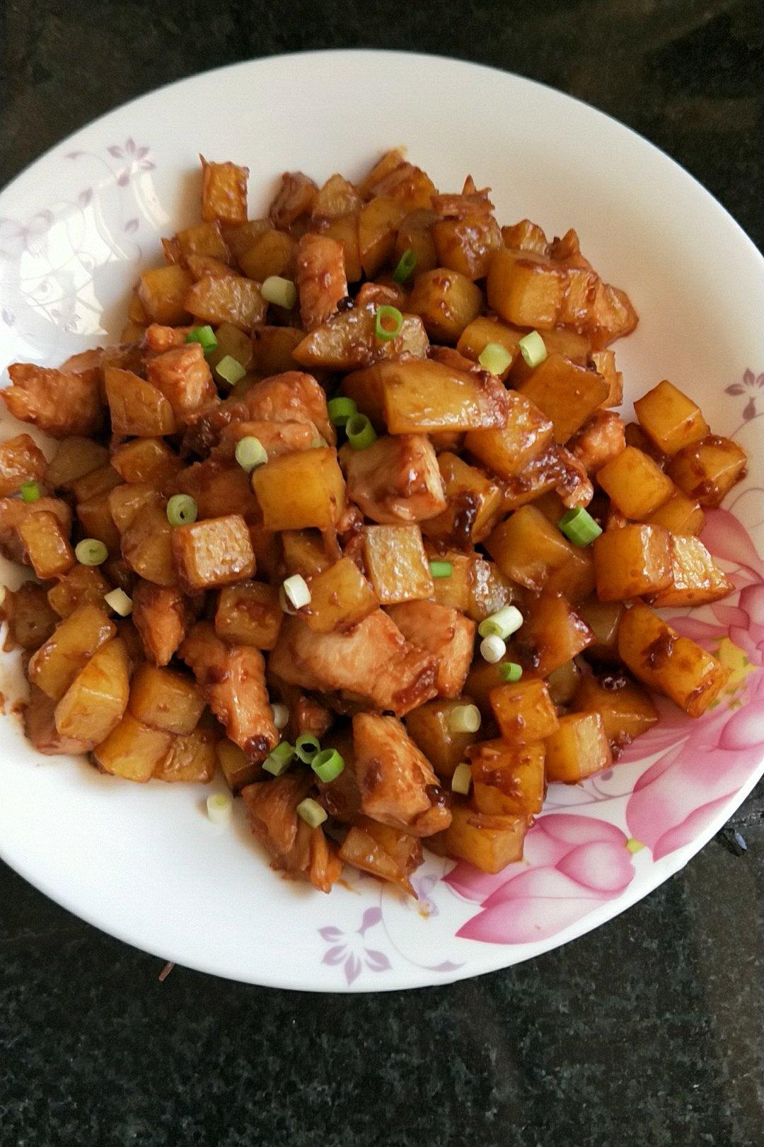 一道怎么做都好吃的干煎土豆鸡丁（红烧，咖喱，椒盐，孜然）