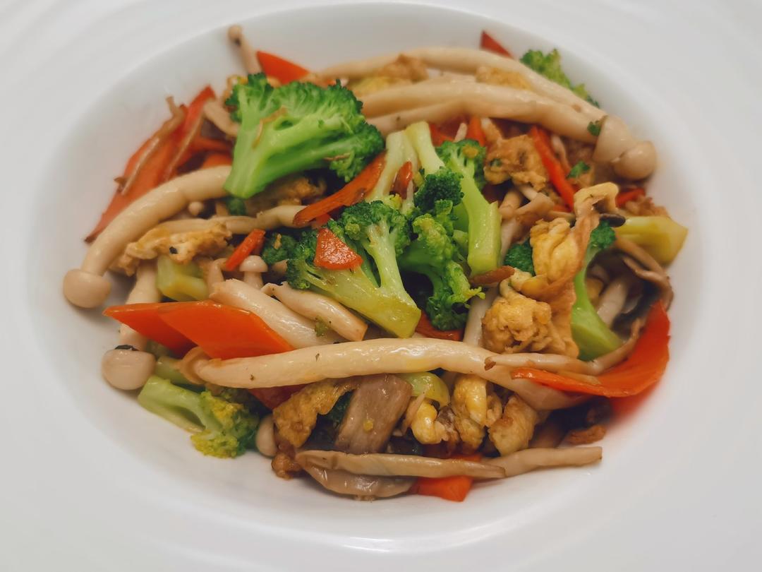 好吃好看‼️还刮油‼️的菌菇炒时蔬