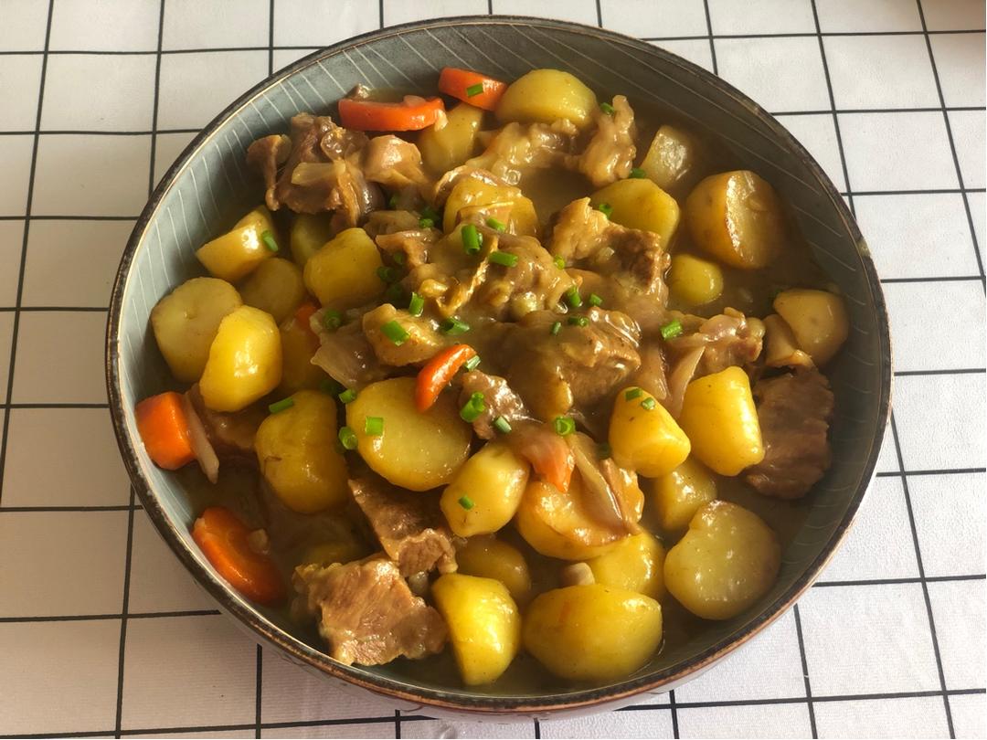 咖喱土豆牛腩