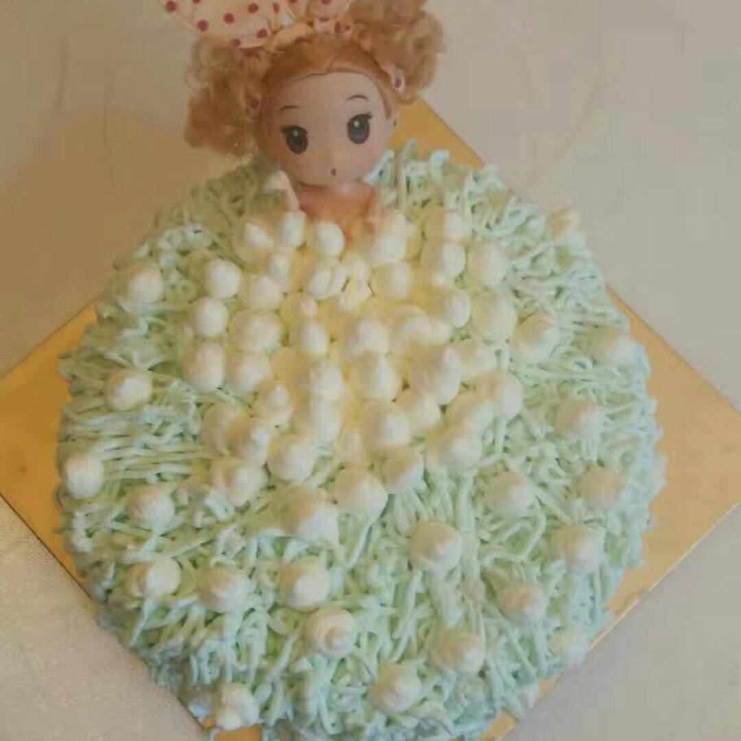 详细步骤制作泡泡浴娃娃蛋糕