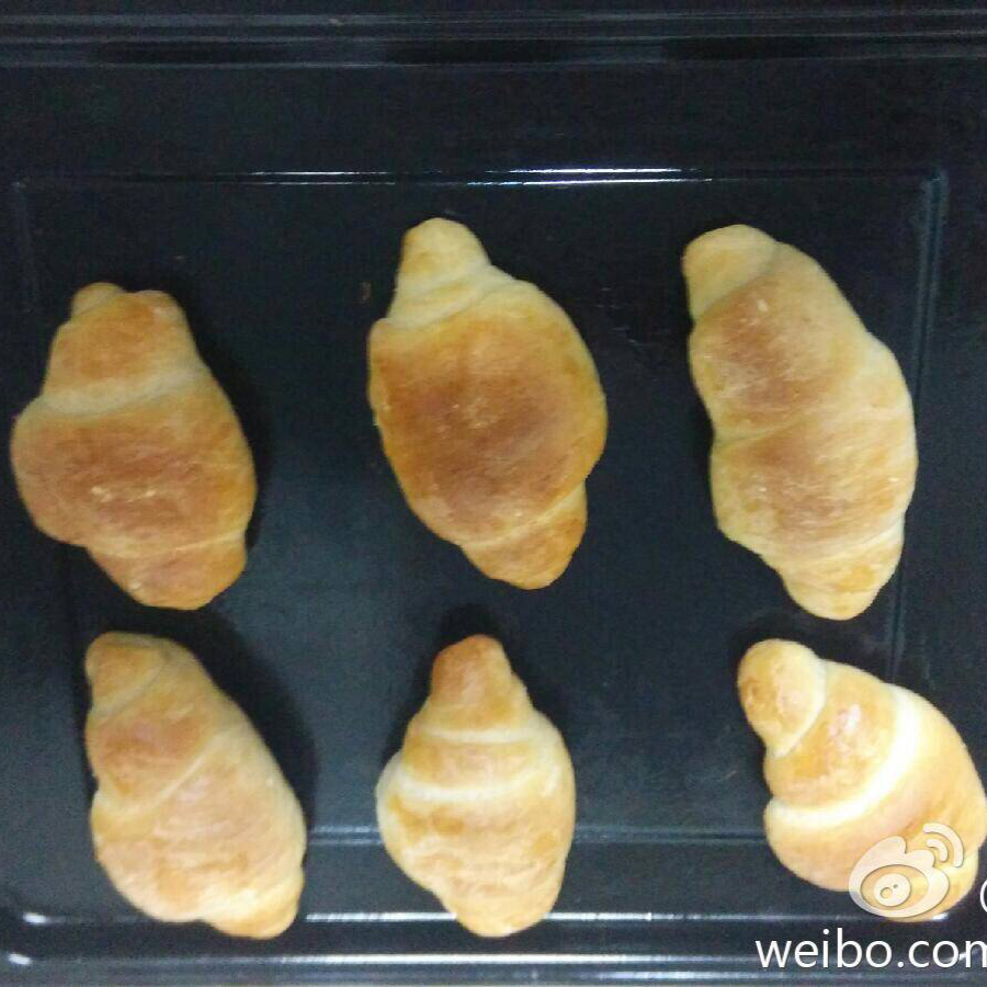 黄金羊角面包