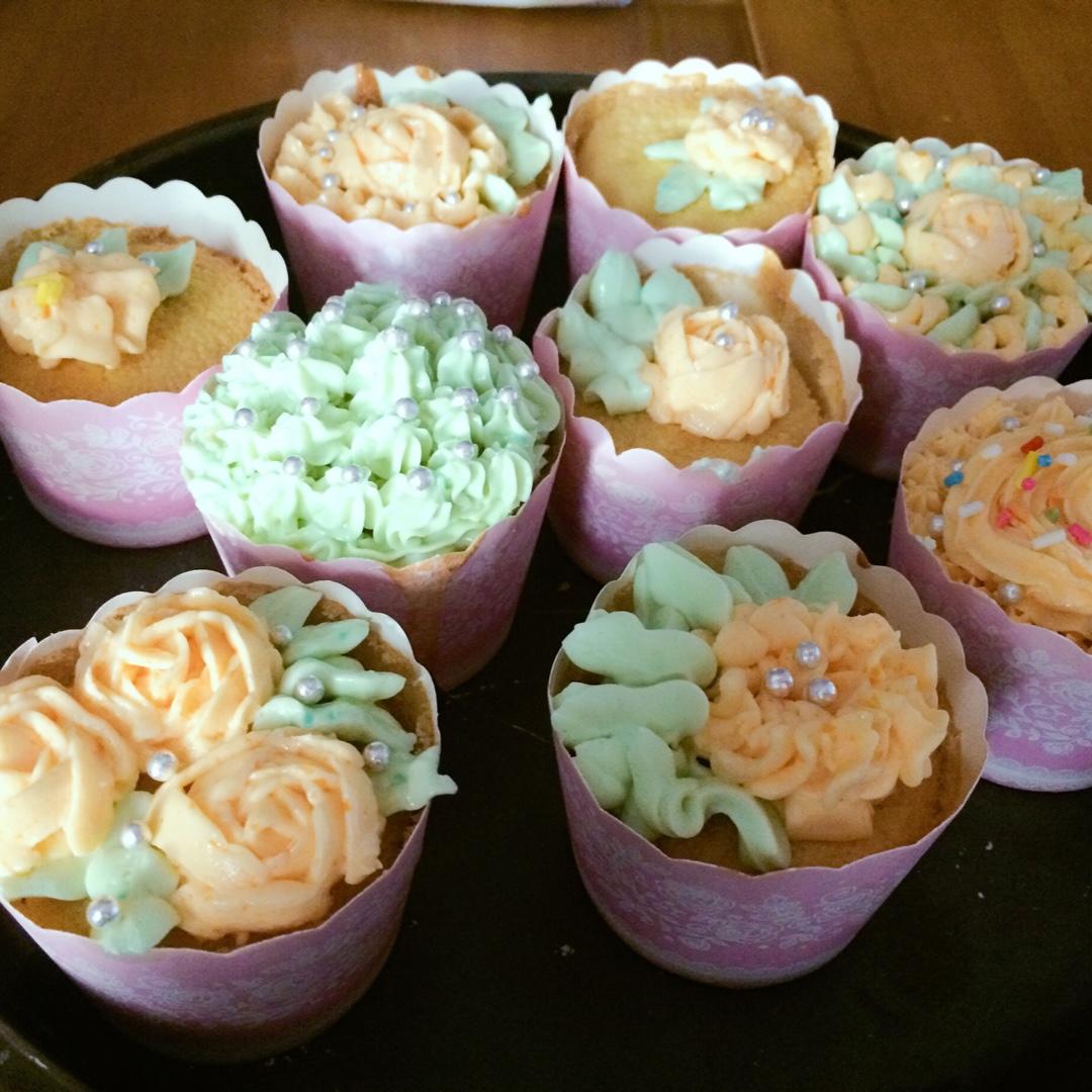 淡奶油奶油霜(适合裱花)