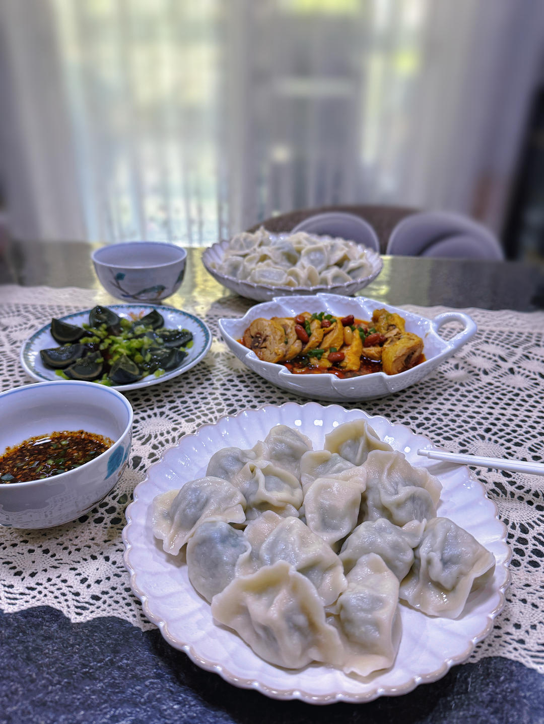 荠菜鲜肉饺子