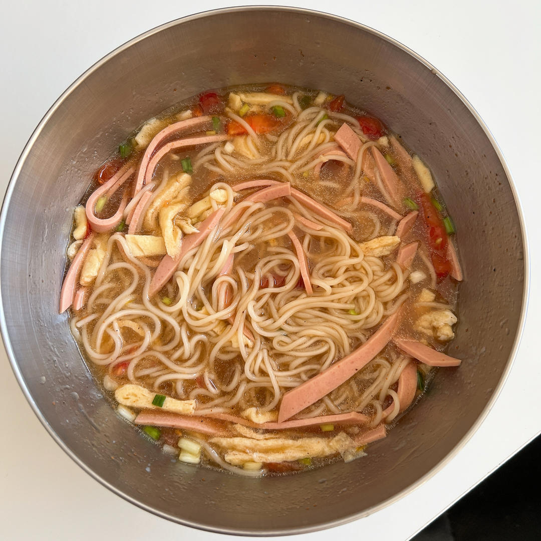 超好吃的黄灯笼辣椒酱素面