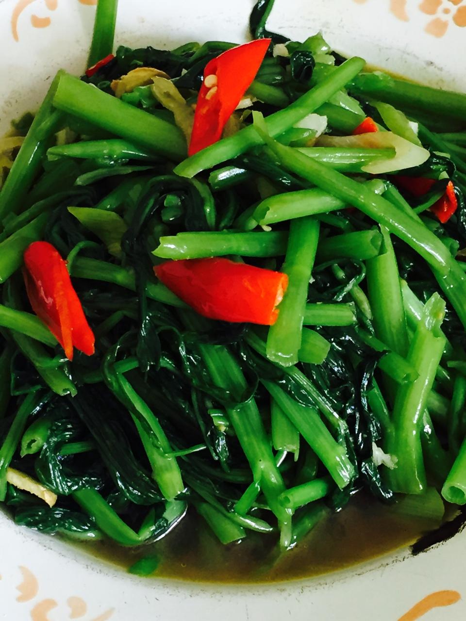 炝炒空心菜（不黑的秘密）