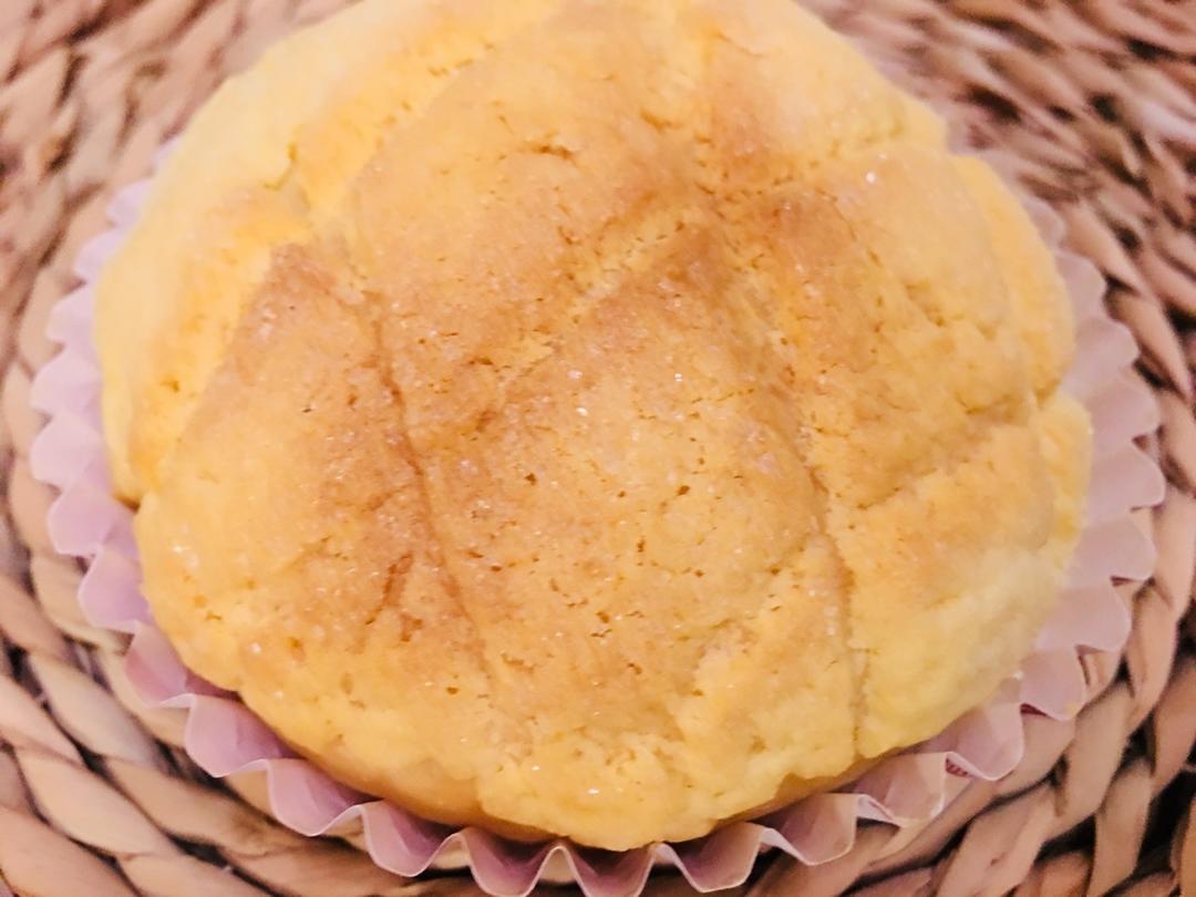 好吃到炸裂的港式菠萝包（附带制作酥皮的小视频）