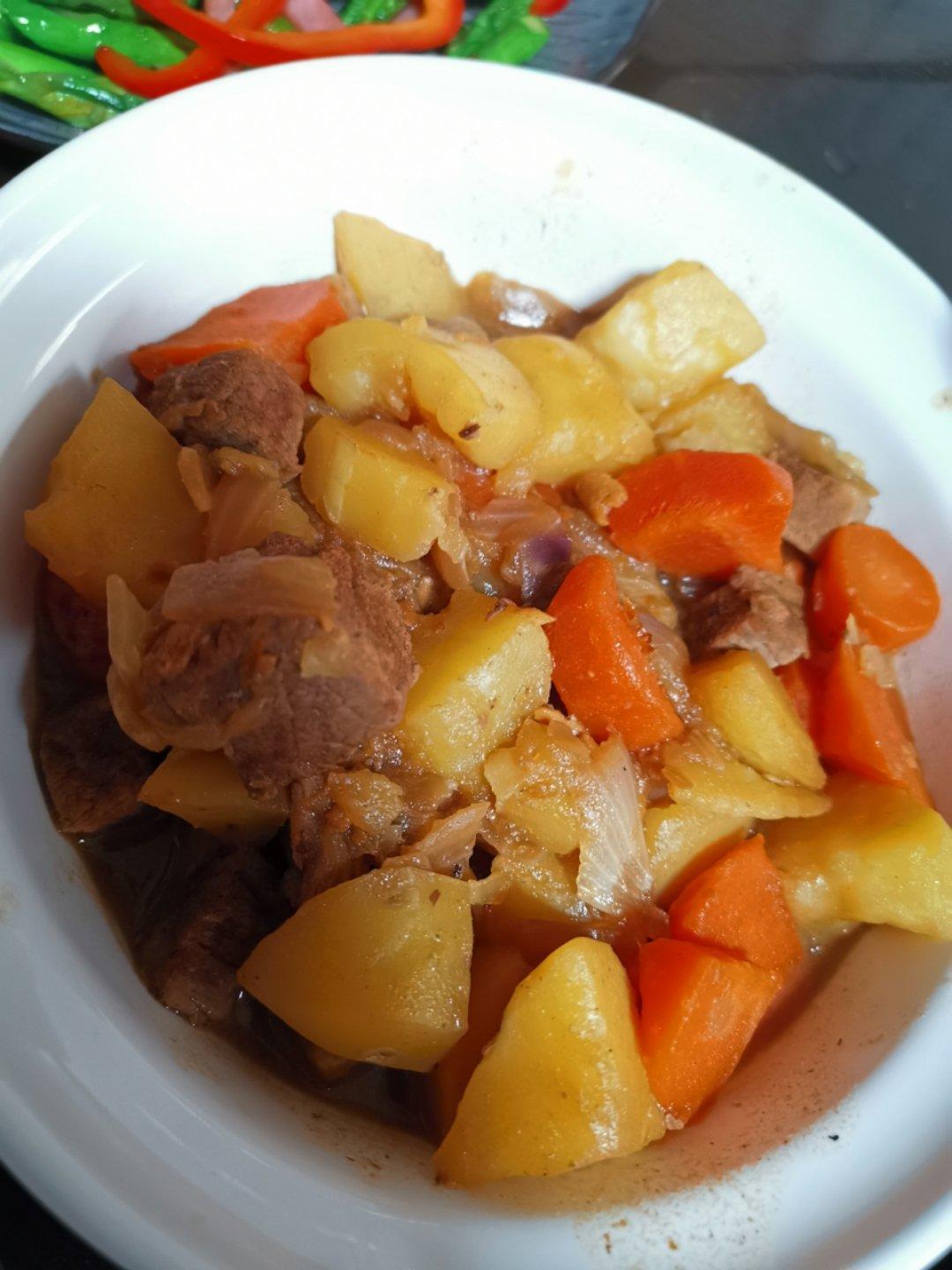 番茄土豆炖牛肉（漫溢的幸福感）