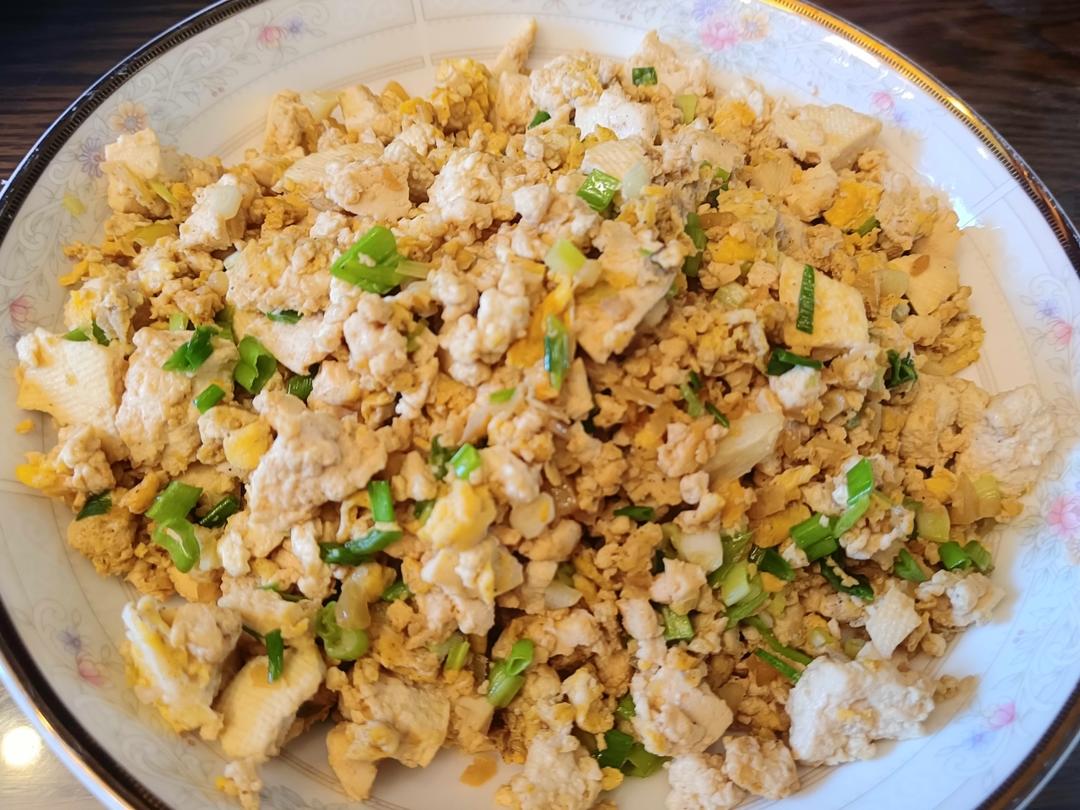 鸡刨豆腐（勾氏私房菜）