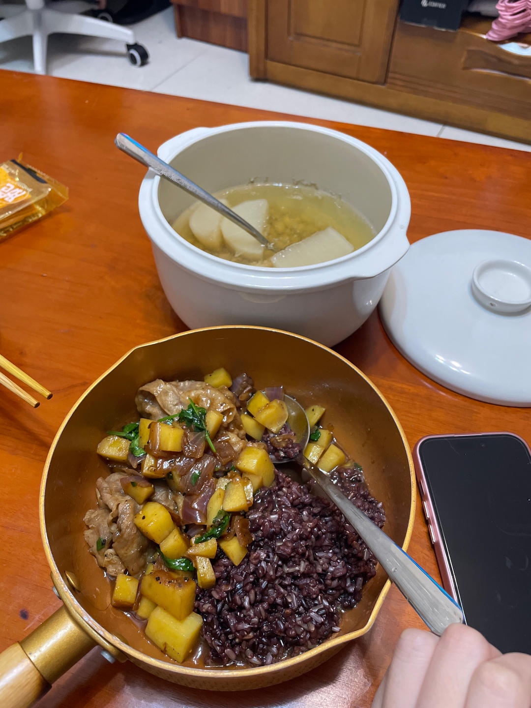 好吃到舔碗底的土豆肥牛拌饭