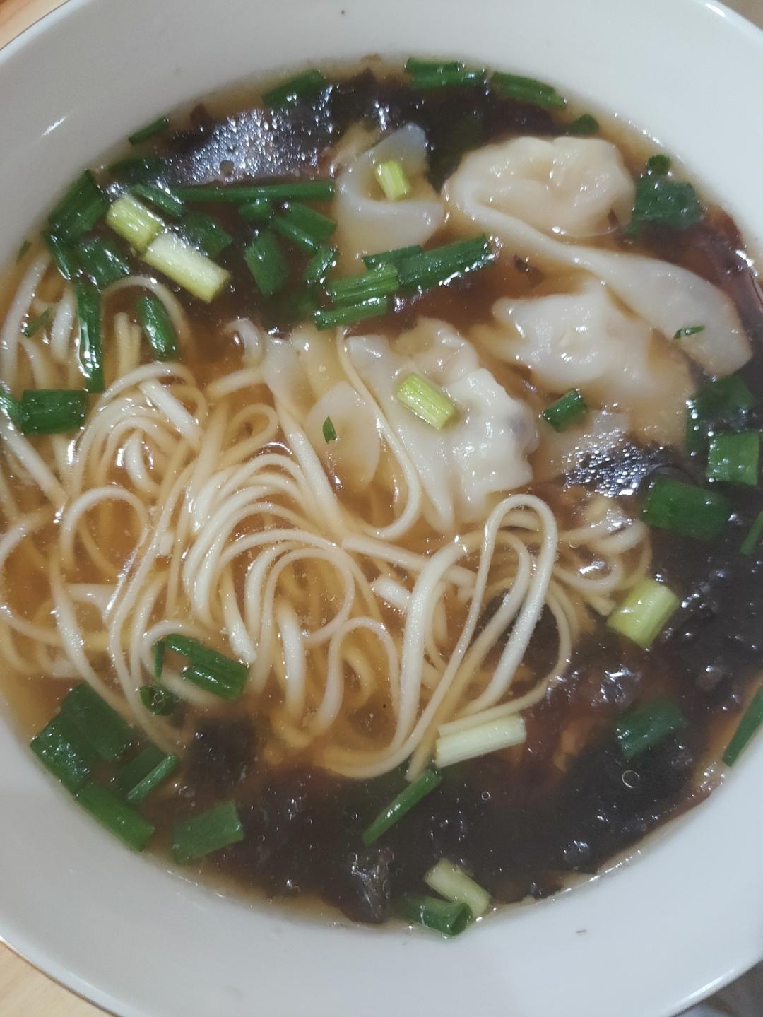 万能的馄饨汤底，可以开店那种