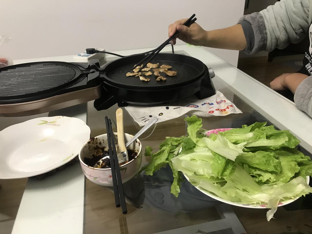 电饼铛超简单烤五花肉的做法