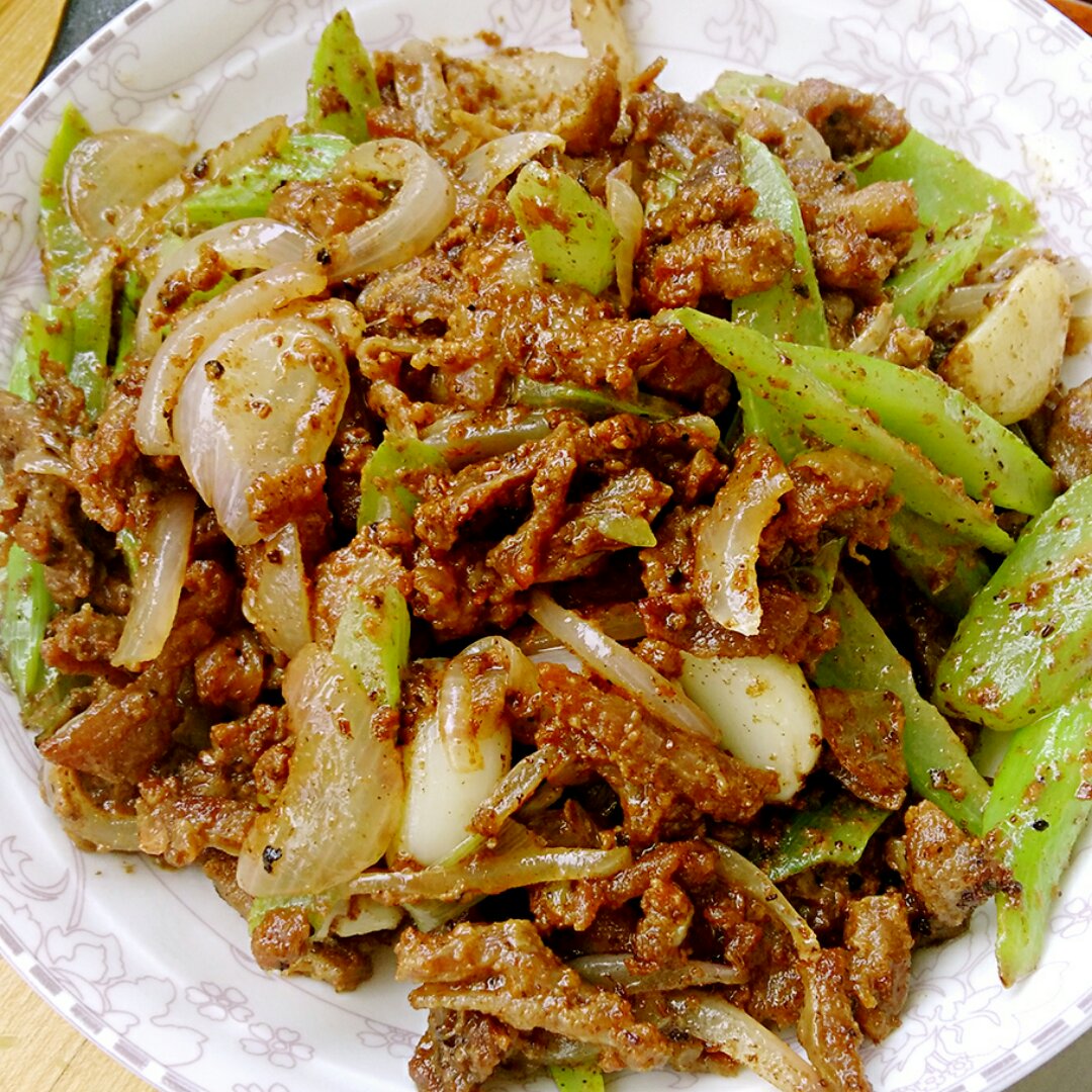 孜然羊肉粒