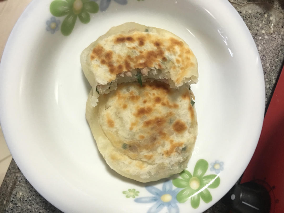 葱花大饼、蓬松柔软又简单的大葱烙饼